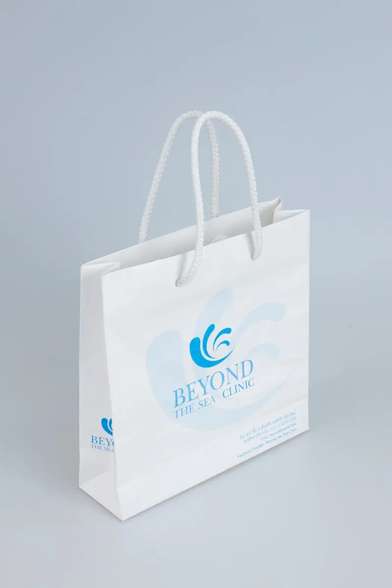 ลานนาการพิมพ์เชียงใหม่รับผลิตและออกแบบถุงกระดาษ ผลิตรวดเร็ว ไม่มีจำนวนขั้นต่ำ ลานนาการพิมพ์เชียงใหม่รับผลิตและออกแบบถุงกระดาษ ผลิตรวดเร็ว ไม่มีจำนวนขั้นต่ำ