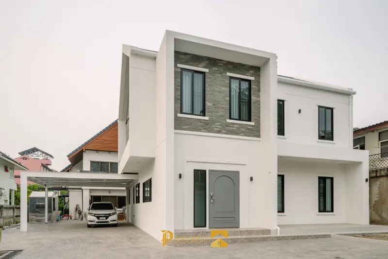 บ้านคุณกันต์และคุณแพร สไตล์โมเดิร์น 2 ชั้น ปัญญาฤทธิ์โฮม บริษัทรับสร้างบ้านเชียงใหม่