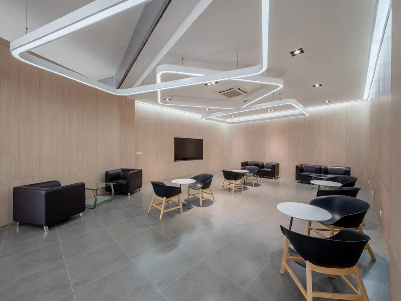 งานรับเหมาตกแต่งภายใน โชว์รูมรถยนต์ GWM  Great Wall Motor บนถนนซุปเปอร์ไฮเวย์ จังหวัดเชียงใหม่