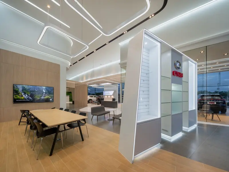 งานรับเหมาตกแต่งภายใน โชว์รูมรถยนต์ GWM  Great Wall Motor บนถนนซุปเปอร์ไฮเวย์ จังหวัดเชียงใหม่