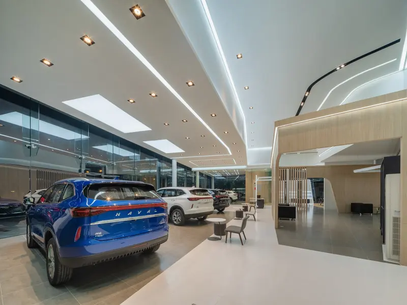 งานรับเหมาตกแต่งภายใน โชว์รูมรถยนต์ GWM  Great Wall Motor บนถนนซุปเปอร์ไฮเวย์ จังหวัดเชียงใหม่