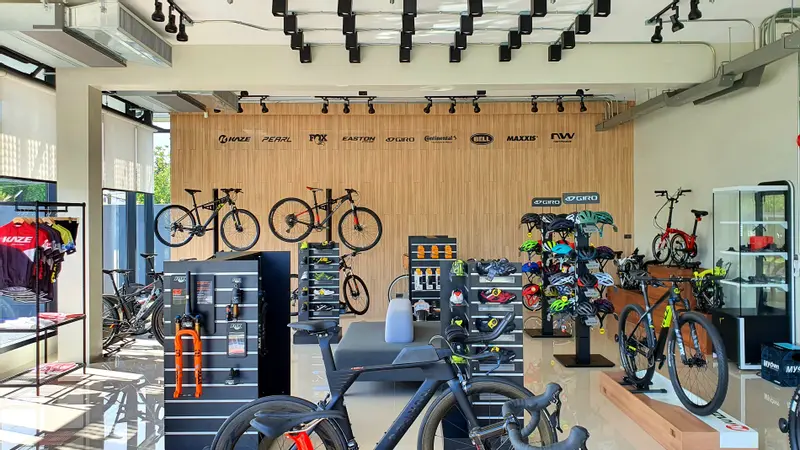 งานรับเหมาตกแต่งภายใน โชว์รูมรถจักรยาน คลังสินค้า และสำนักงานใหญ่ TCA จังหวัดเชียงใหม่