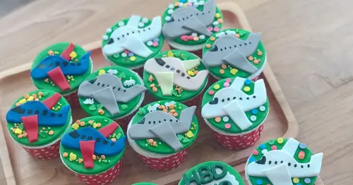 🧁 คัพเค้กเชียงใหม่ อบสดใหม่ทุกวัน จาก Charm Bakery