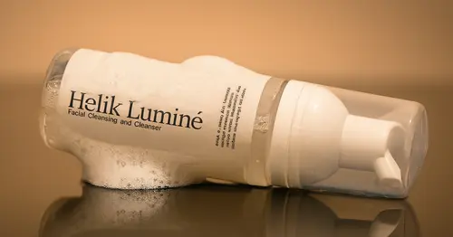 เปิดตัว Helik Luminé – โฟมล้างหน้าเพื่อการฟื้นฟูผิวที่แท้จริง