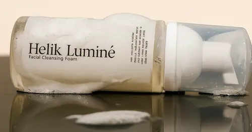 ทำไมคุณควรเลือกใช้ Helik Lumine โฟมล้างหน้า เพื่อผิวสะอาดและกระจ่างใส