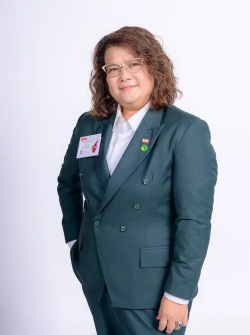 นฤมล ถาวรกิจ