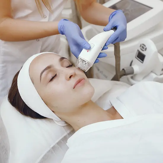 Q-Switched Nd:YAG Laser Q-Switched Nd:YAG Laser