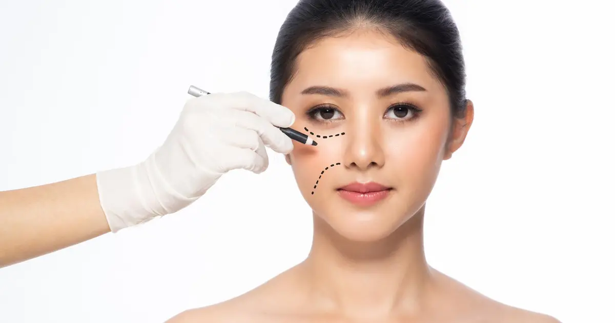 ดึงหน้าย้อนวัยคืออะไร? ขั้นตอน ผลลัพธ์ และการฟื้นตัวที่ควรรู้ก่อนทำ