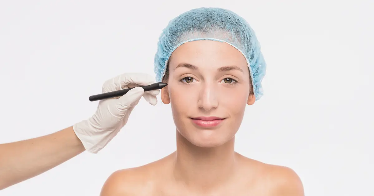 Subbrow lift ที่ไหนดี? วิธีเลือกคลินิกที่แผลเนียนและปลอดภัย