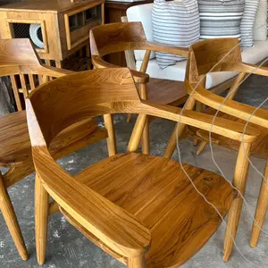 เก้าอี้ไม้ 