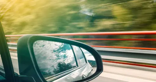 5 วิธีรับมือเมื่อรถเสียฉุกเฉิน! เอาตัวรอดง่าย ปลอดภัยทุกสถานการณ์