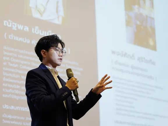 รับสร้างบ้าน ออกแบบบ้าน รับเหมาก่อสร้าง เพราะเราเชื่อว่า "ทุกความฝันเรื่องบ้านเป็นจริงได้ที่ SCD Group"