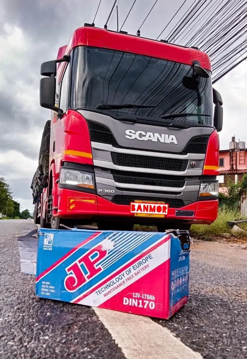 เปลี่ยนแบต scania