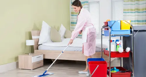 จ้างแม่บ้านรายวัน ดีจริงไหม? รวมข้อดีที่เจ้าของบ้านต้องรู้