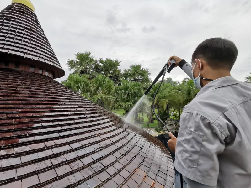 ทำความสะอาดหลังคา