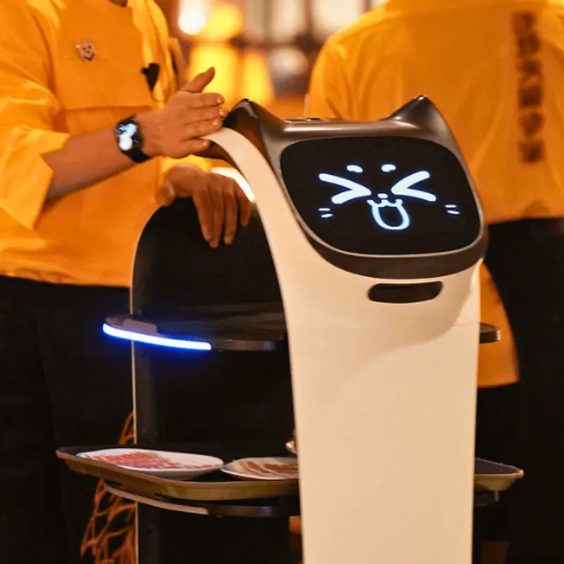 BellaBot หุ่นยนต์เสิร์ฟอาหารพรีเมี่ยม