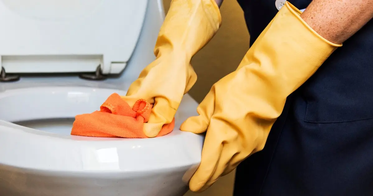เรียนรู้เทคนิคการทำความสะอาดห้องน้ำอย่างถูกวิธี ล้างห้องน้ำป้องกันแบคทีเรีย