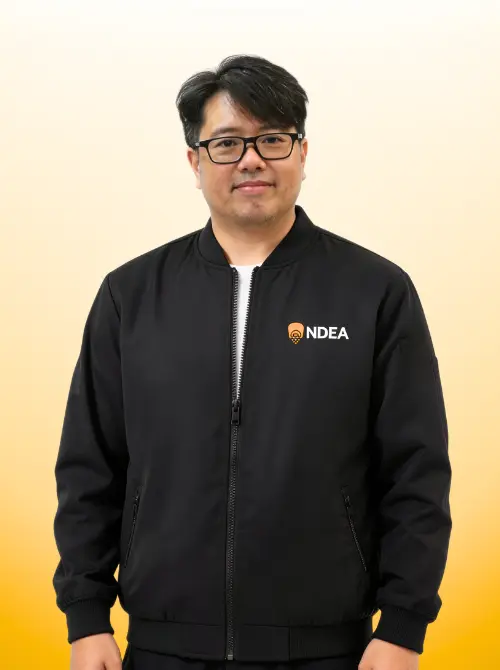 คุณภูษิต นิยมสกุล